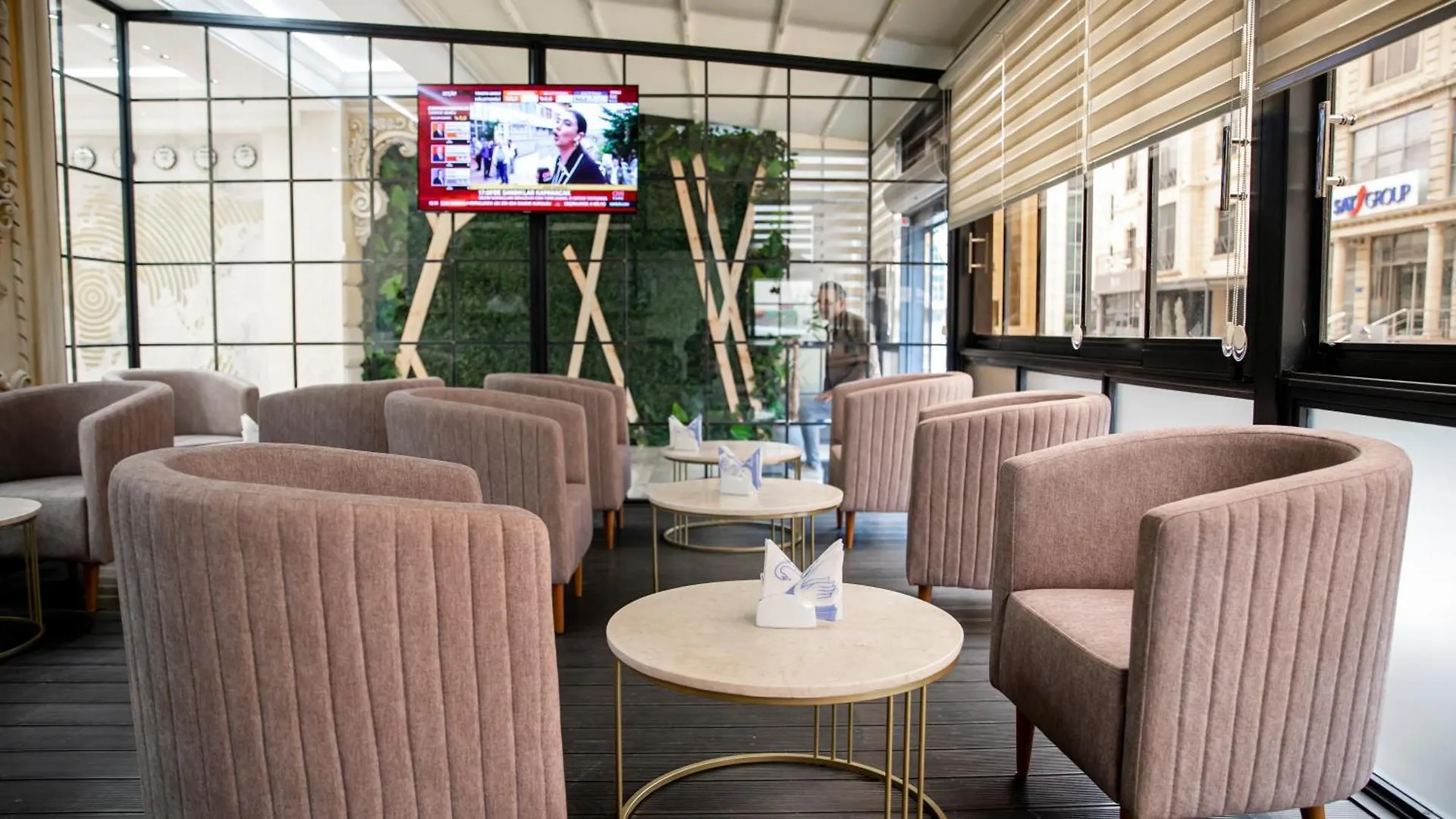 Essam Deluxe Hotel Баку