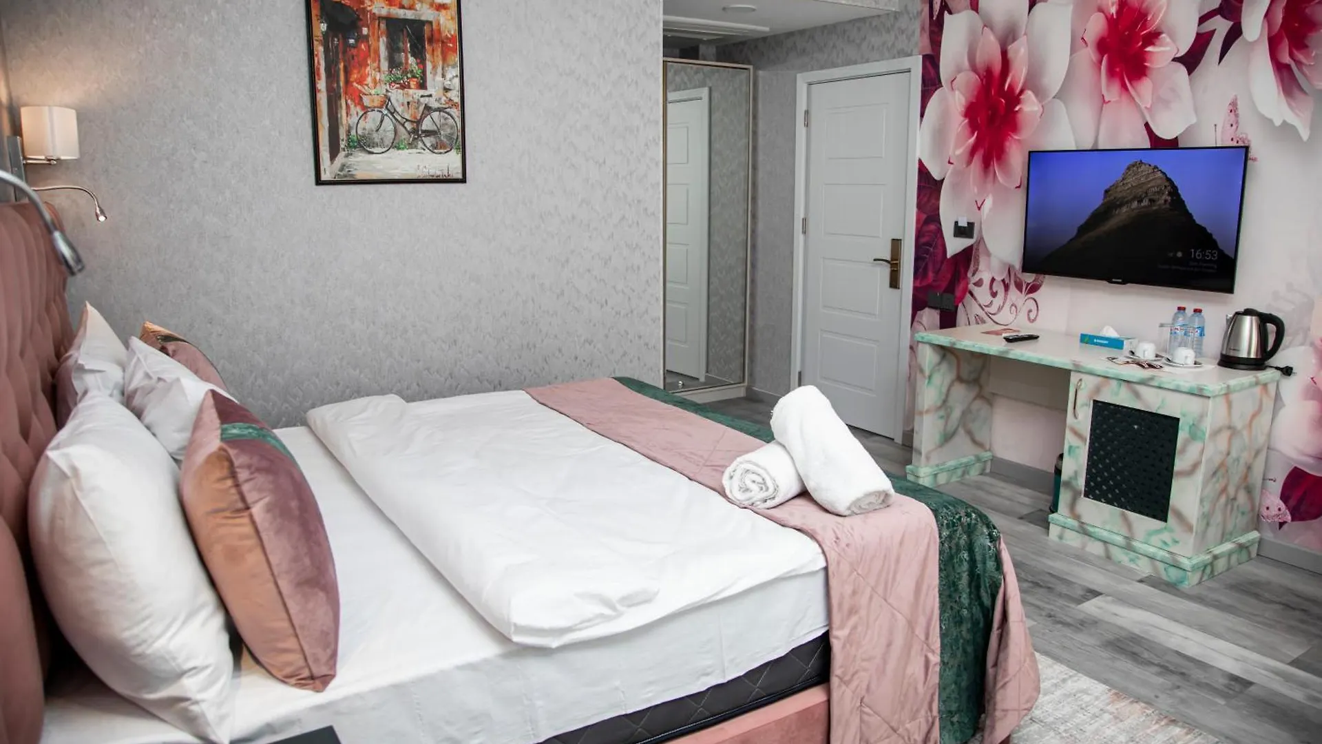 Essam Deluxe Hotel Баку