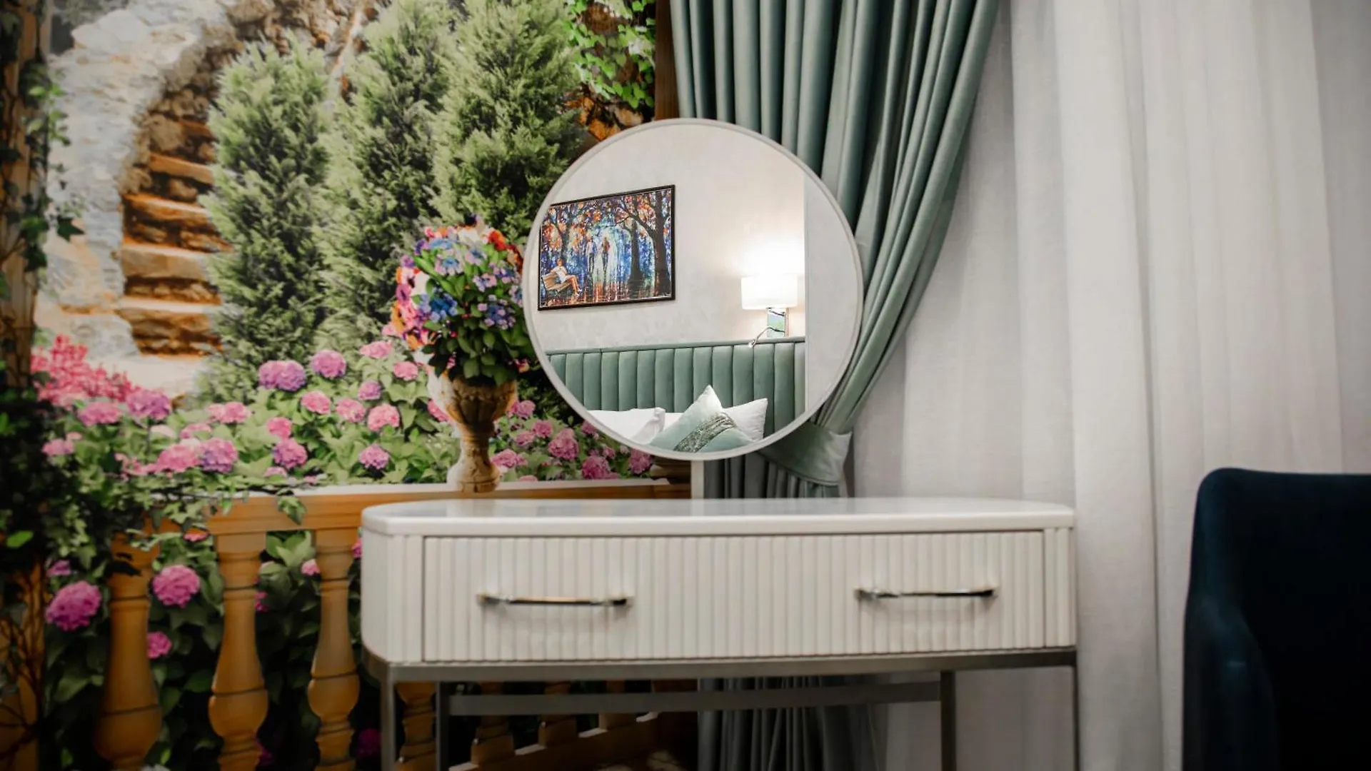 Essam Deluxe Hotel Баку