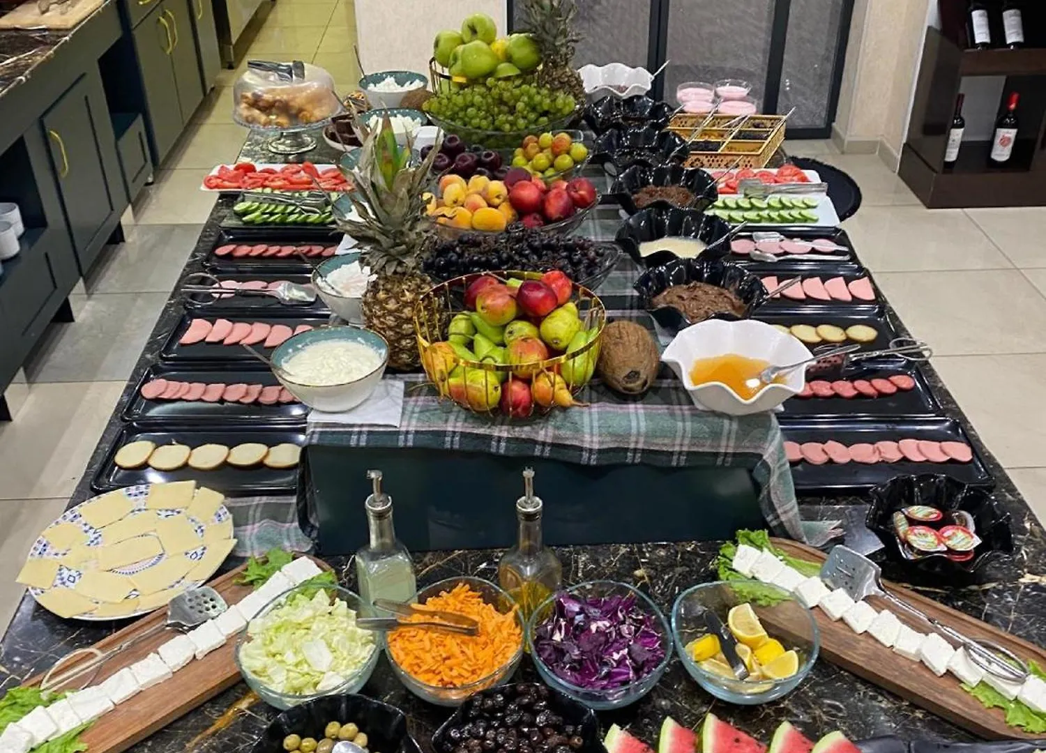 Essam Deluxe Hotel Баку